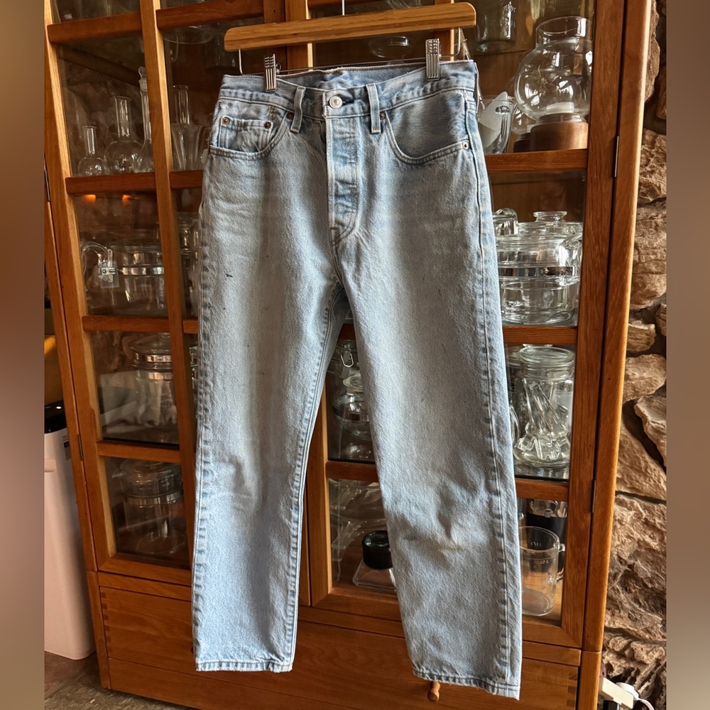 Levi’s 501 Button Fly Light Wash 27 x 26